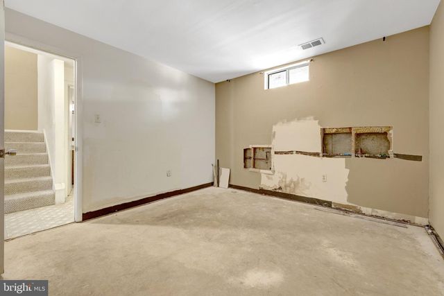 3090 WHITE BIRCH CT, Fairfax, VA 22031