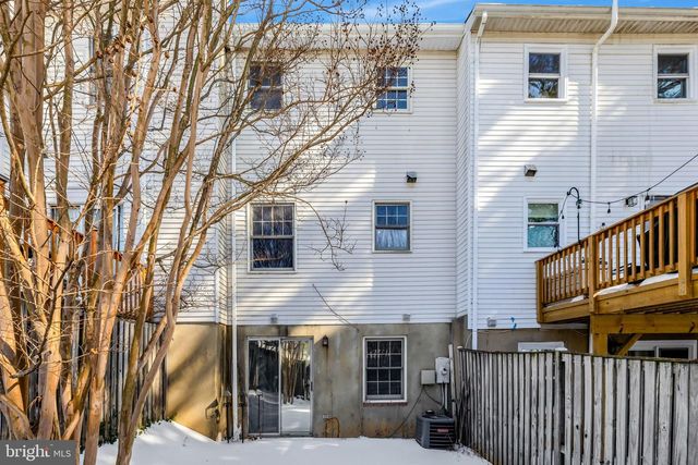 3090 WHITE BIRCH CT, Fairfax, VA 22031