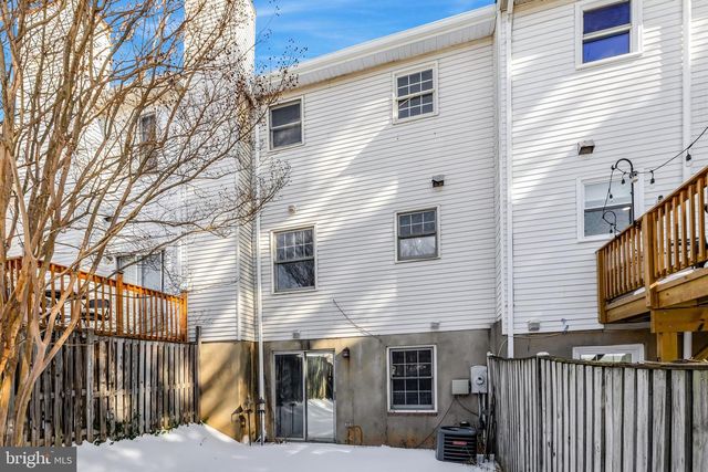 3090 WHITE BIRCH CT, Fairfax, VA 22031