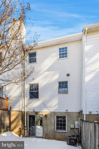 3090 WHITE BIRCH CT, Fairfax, VA 22031