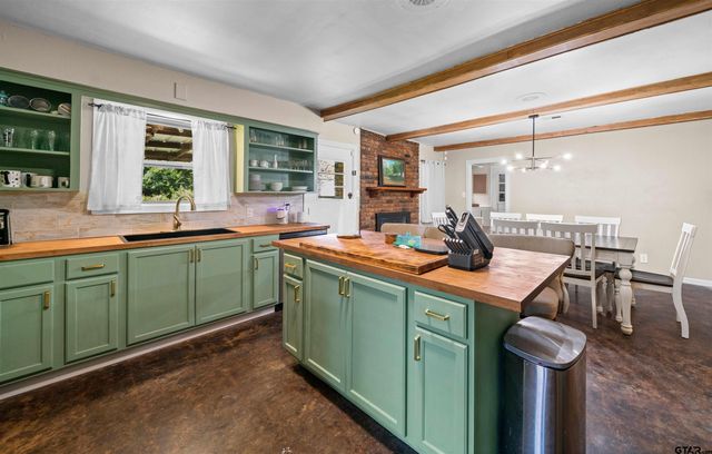 2331 Hunter St, Tyler, TX 75701