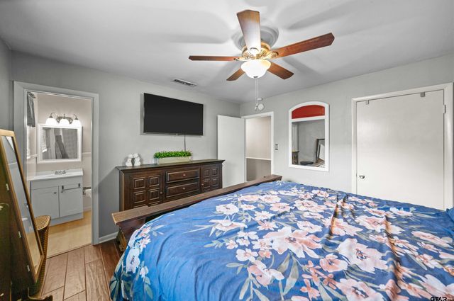 2331 Hunter St, Tyler, TX 75701