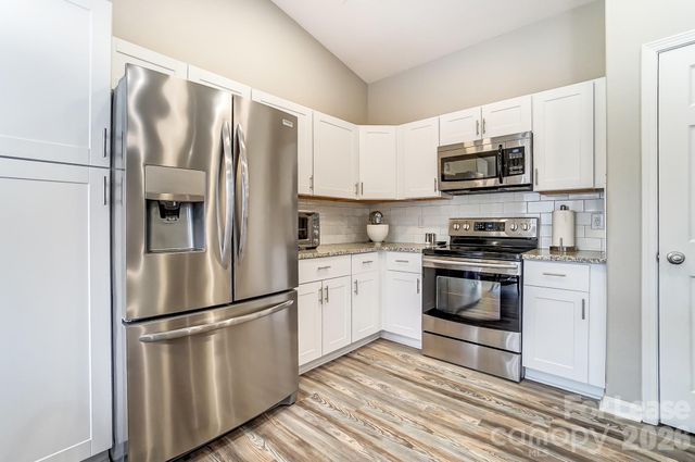 5519 Waverly Lynn Lane, Charlotte, NC 28269