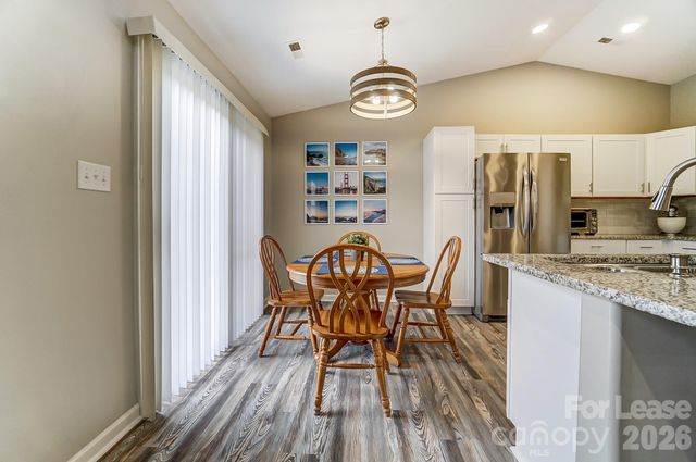 5519 Waverly Lynn Lane, Charlotte, NC 28269