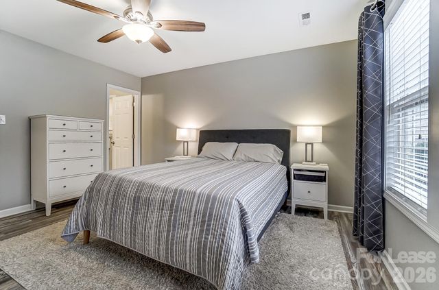 5519 Waverly Lynn Lane, Charlotte, NC 28269