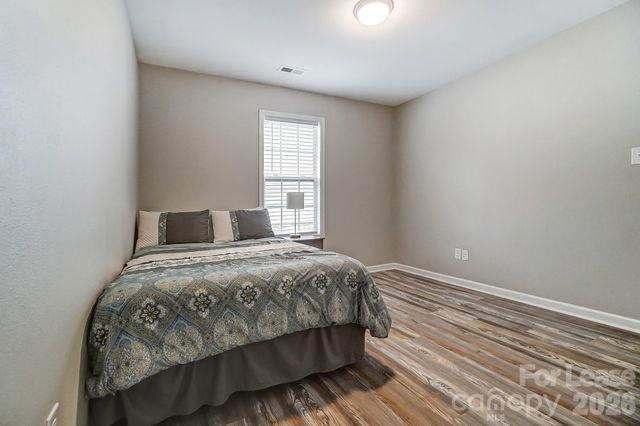 5519 Waverly Lynn Lane, Charlotte, NC 28269