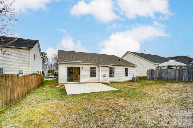 5519 Waverly Lynn Lane, Charlotte, NC 28269