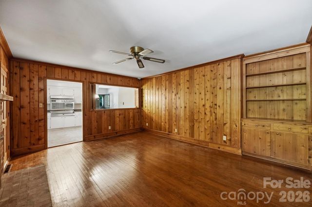 6800 Lancer Drive, Charlotte, NC 28226