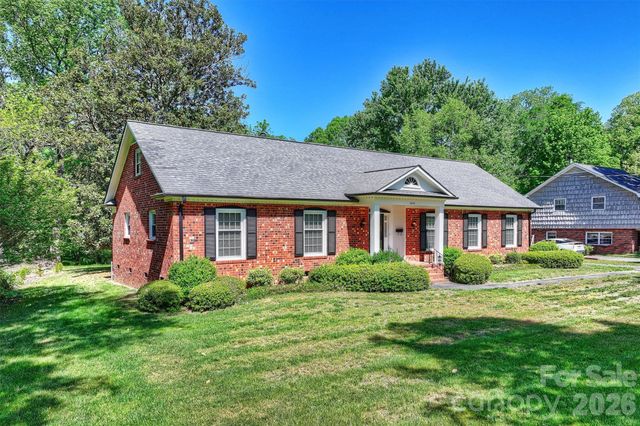 6800 Lancer Drive, Charlotte, NC 28226
