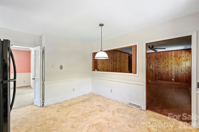 6800 Lancer Drive, Charlotte, NC 28226