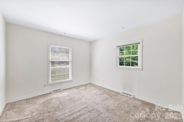 6800 Lancer Drive, Charlotte, NC 28226