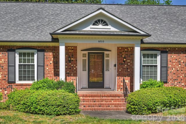 6800 Lancer Drive, Charlotte, NC 28226