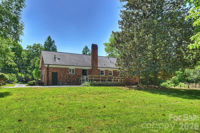 6800 Lancer Drive, Charlotte, NC 28226