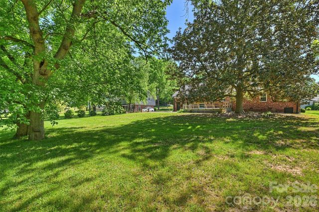6800 Lancer Drive, Charlotte, NC 28226