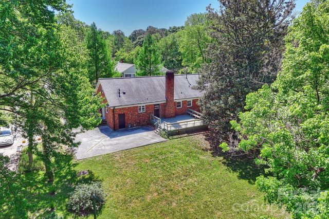 6800 Lancer Drive, Charlotte, NC 28226