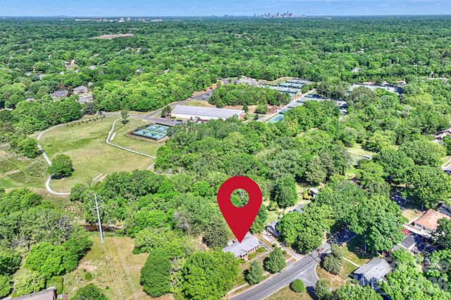 6800 Lancer Drive, Charlotte, NC 28226