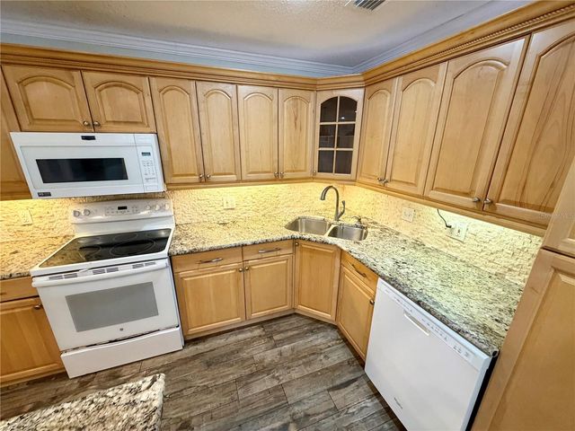 6322 OAK SQUARE E, Lakeland, FL 33813
