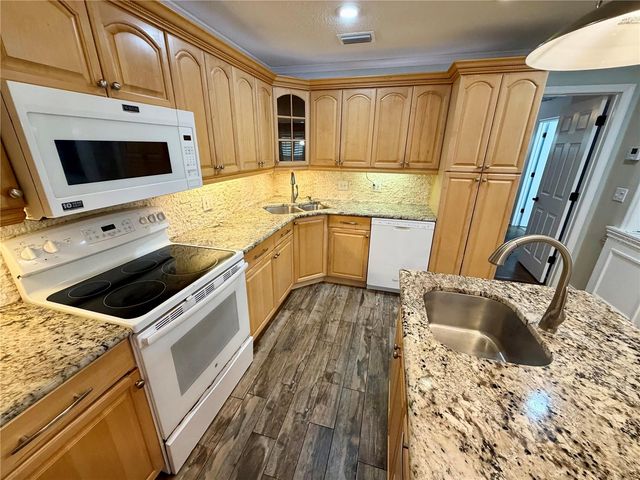 6322 OAK SQUARE E, Lakeland, FL 33813