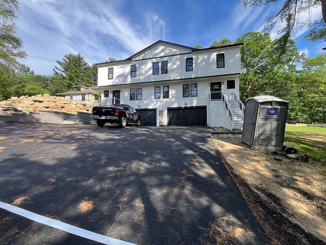 50A-B Emond St A, Northbridge, MA 01534