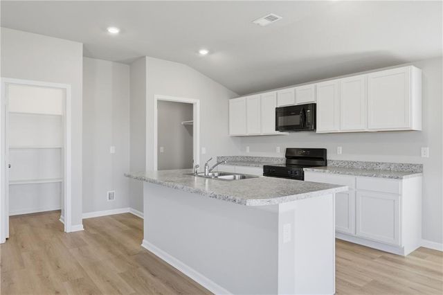 621 W Bluebird Street, Gardner, KS 66030