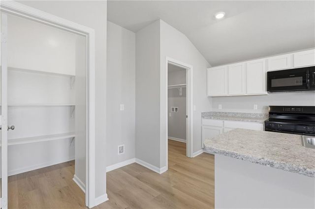 621 W Bluebird Street, Gardner, KS 66030