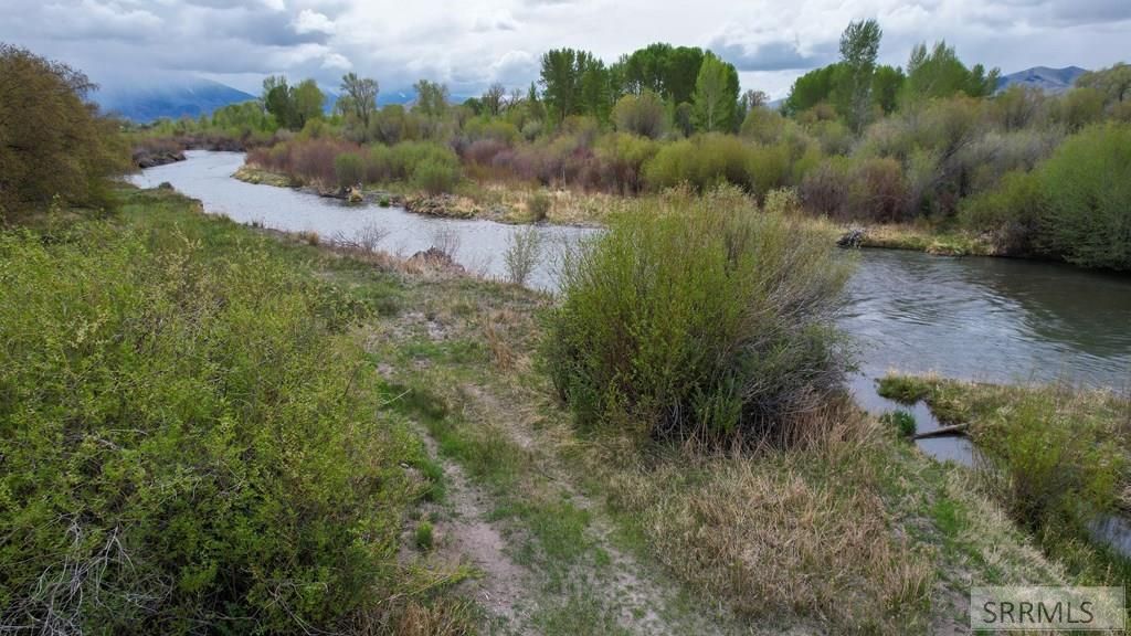 Image 14 of property listing at TBD 4200 N, Mackay, ID 83251