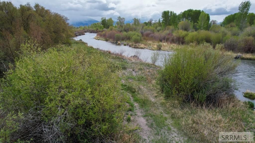 Image 15 of property listing at TBD 4200 N, Mackay, ID 83251