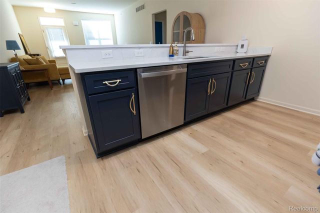224 Jotham Avenue, Auburn Hills, MI 48326