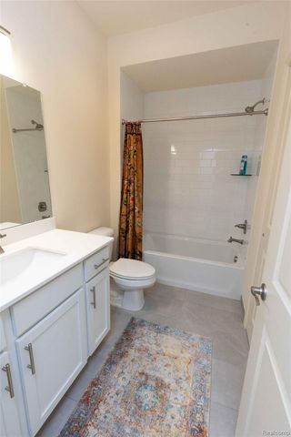 224 Jotham Avenue, Auburn Hills, MI 48326