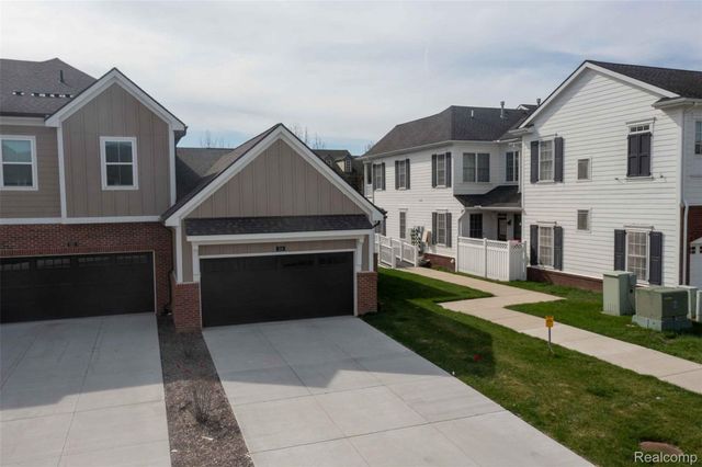 224 Jotham Avenue, Auburn Hills, MI 48326