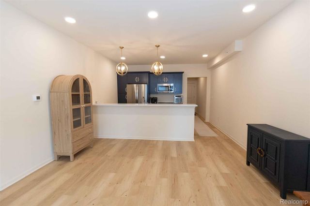 224 Jotham Avenue, Auburn Hills, MI 48326