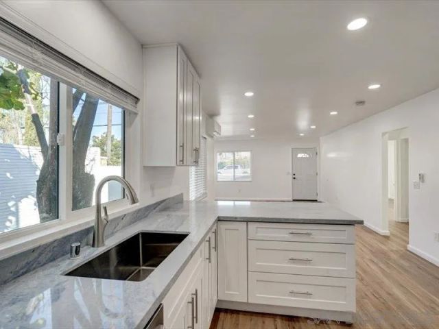 4417 Dwight, San Diego, CA 92105