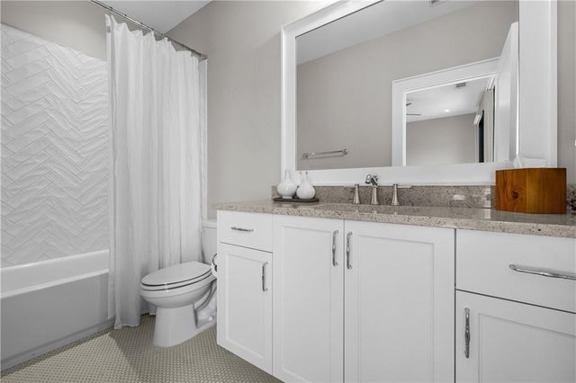 1272 Appleden Way 19, Atlanta, GA 30319