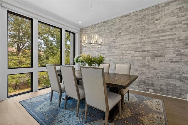 1272 Appleden Way 19, Atlanta, GA 30319