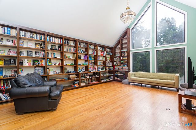 21 Holiday Point Road, Sherman, CT 06784