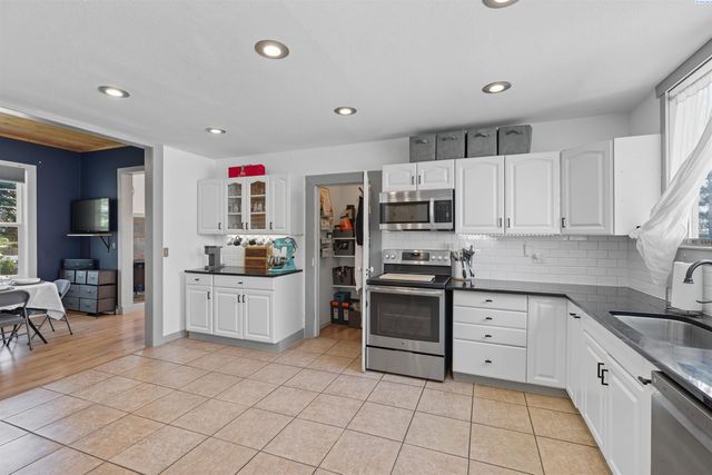 430 E Mohr St, Palouse, WA 99161