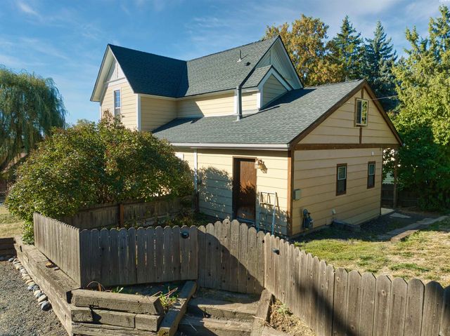 430 E Mohr St, Palouse, WA 99161
