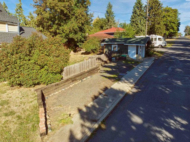 430 E Mohr St, Palouse, WA 99161