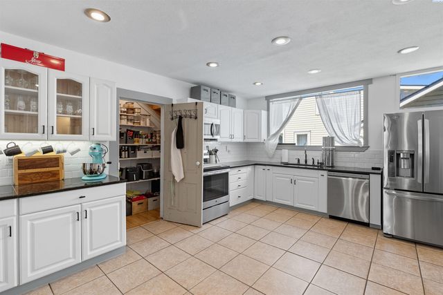 430 E Mohr St, Palouse, WA 99161