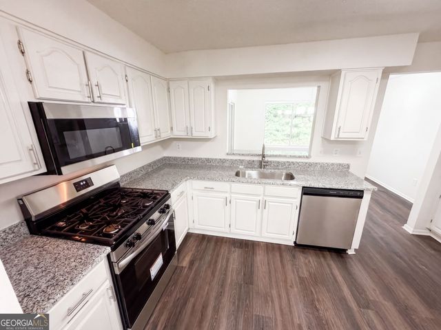 18 Springhedge Court SE, Smyrna, GA 30080
