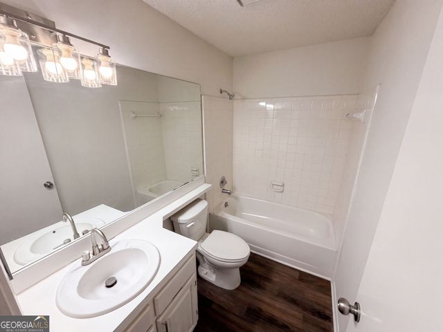 18 Springhedge Court SE, Smyrna, GA 30080