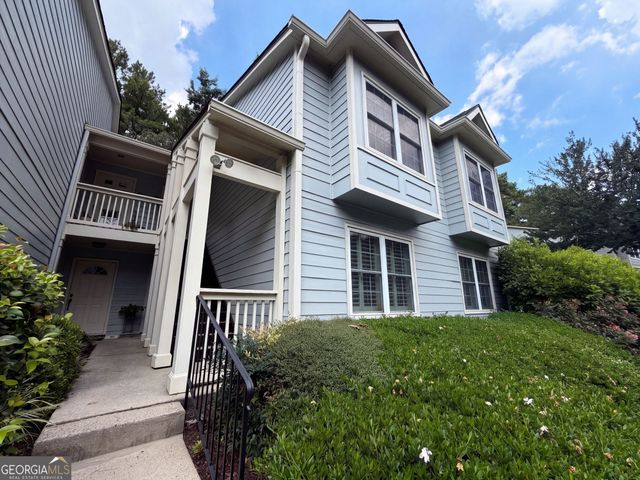 18 Springhedge Court SE, Smyrna, GA 30080