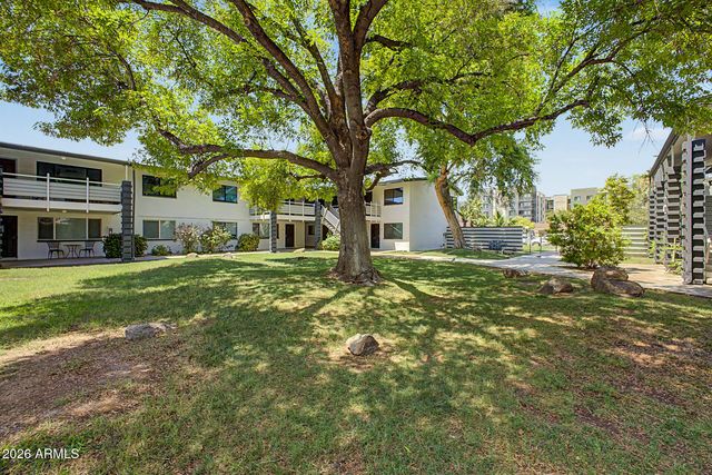 721 E MONTEBELLO Avenue 210, Phoenix, AZ 85014