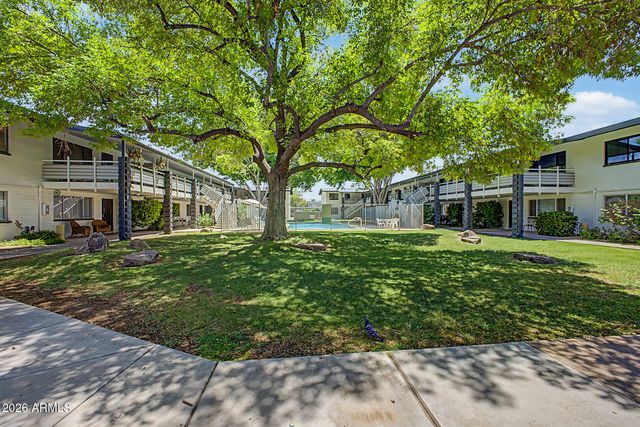 721 E MONTEBELLO Avenue 210, Phoenix, AZ 85014