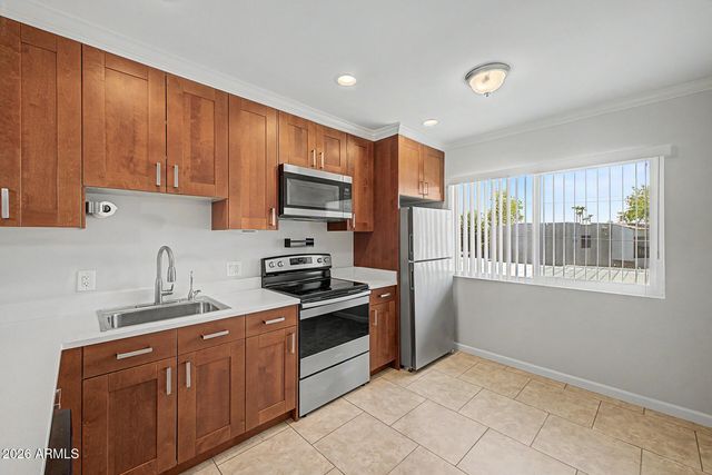 721 E MONTEBELLO Avenue 210, Phoenix, AZ 85014