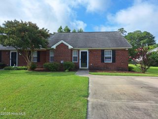 4102 Elkin Ridge Drive B, Greenville, NC 27858