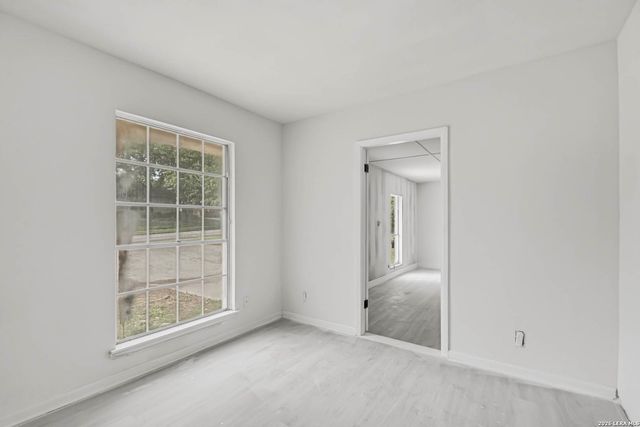619 Oban, San Antonio, TX 78216