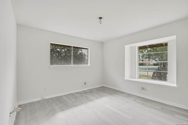 619 Oban, San Antonio, TX 78216