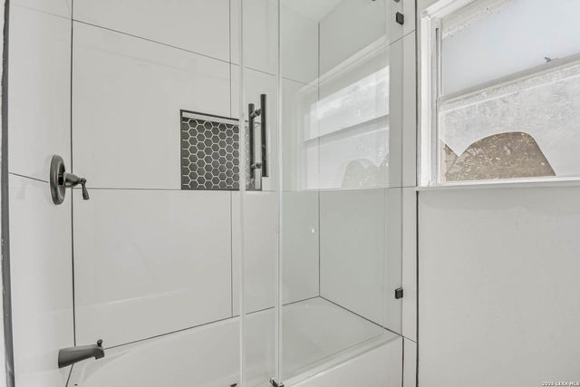 619 Oban, San Antonio, TX 78216