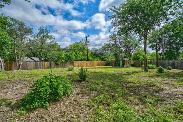619 Oban, San Antonio, TX 78216